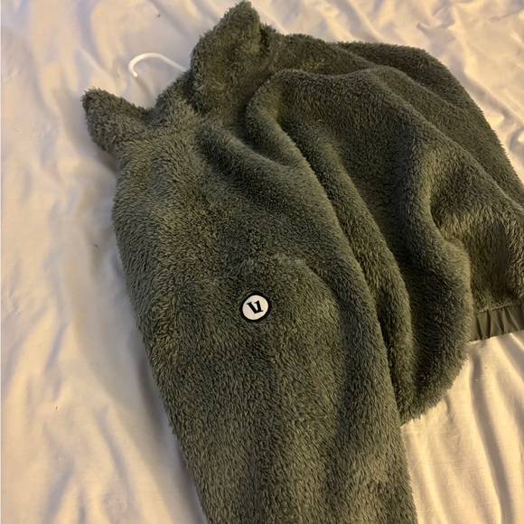 Vuori Cozy Sherpa Jacket "Dusty Pine" Green - Picture 3 of 3